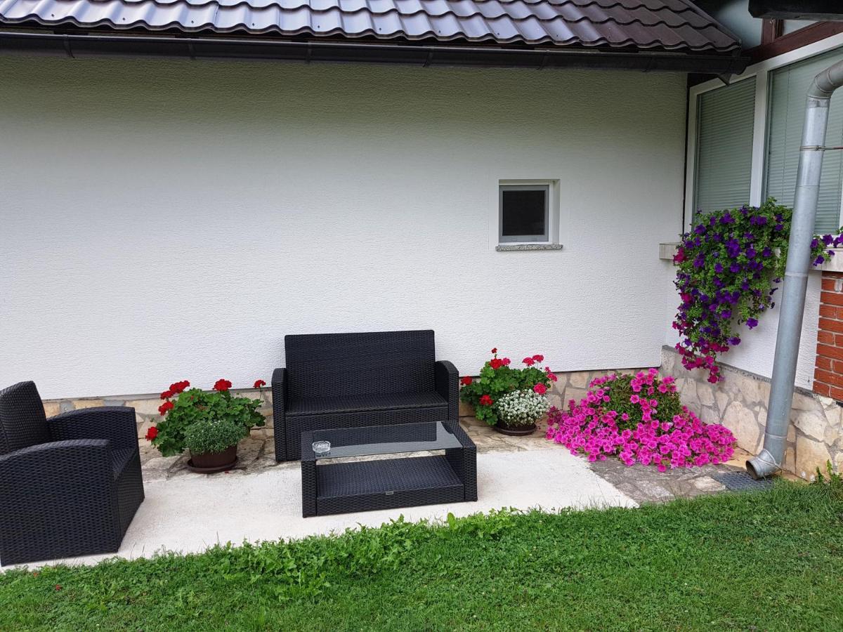Apartments Sanja Rakovica Exterior foto