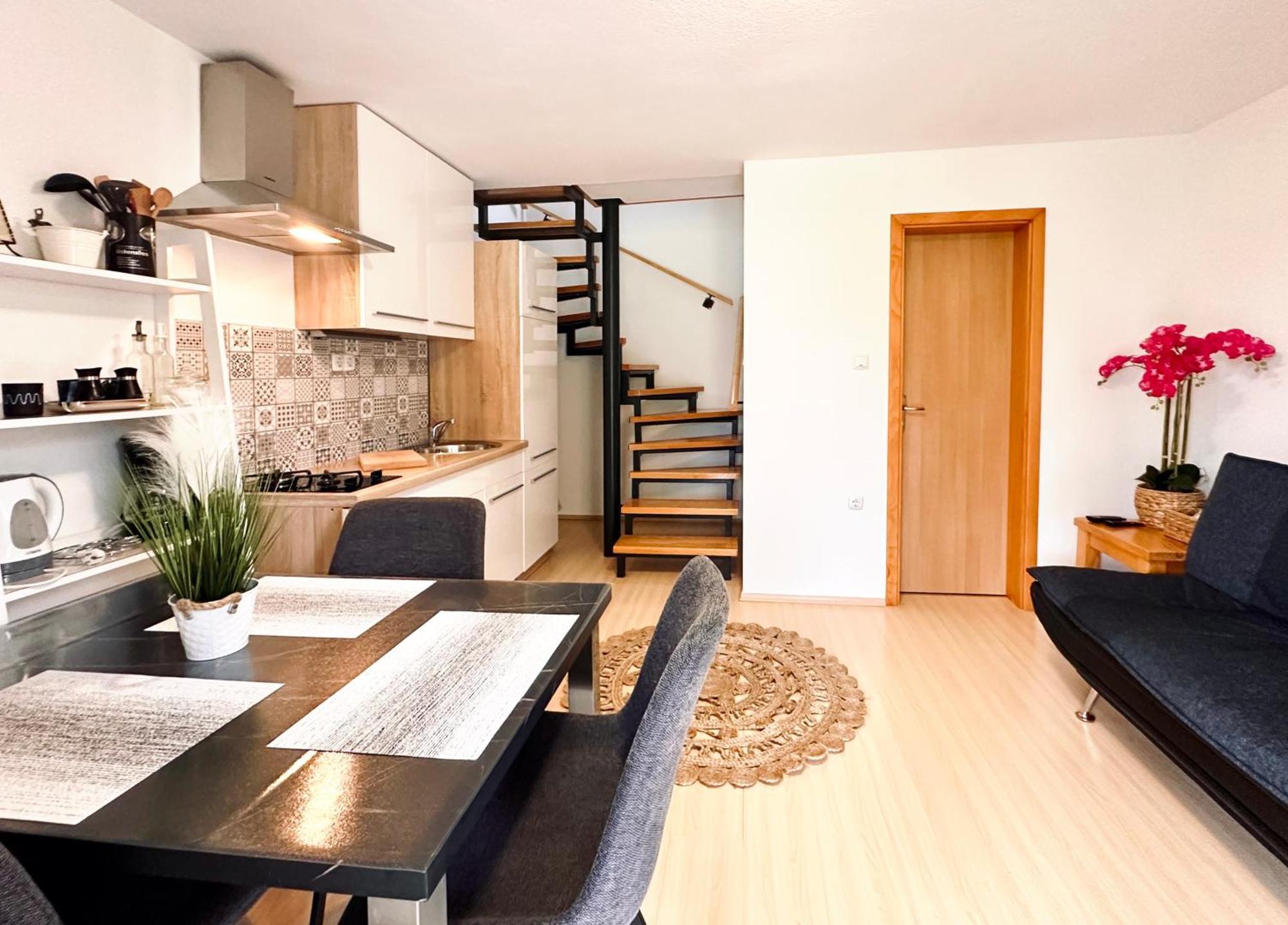 Apartments Sanja Rakovica Exterior foto